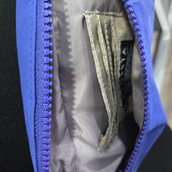 🐢 Athleta Kinetic Waist Bag Blue-Sold Out! - Picture 11 of 14